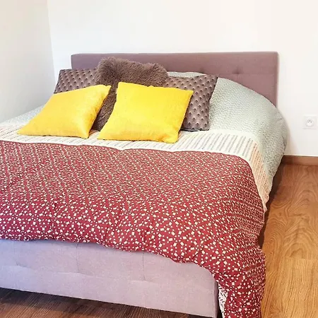 3 Liberte- 3rd Apartamento Saint-Affrique